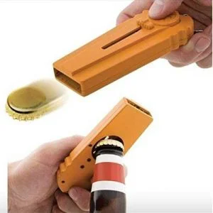 abrebotellas con lanzador de chapas