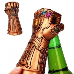 Abridor de botellas guantelete Infinito Marvel Comics