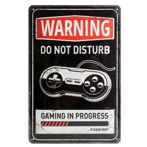 placa vintage warning gaming in progress